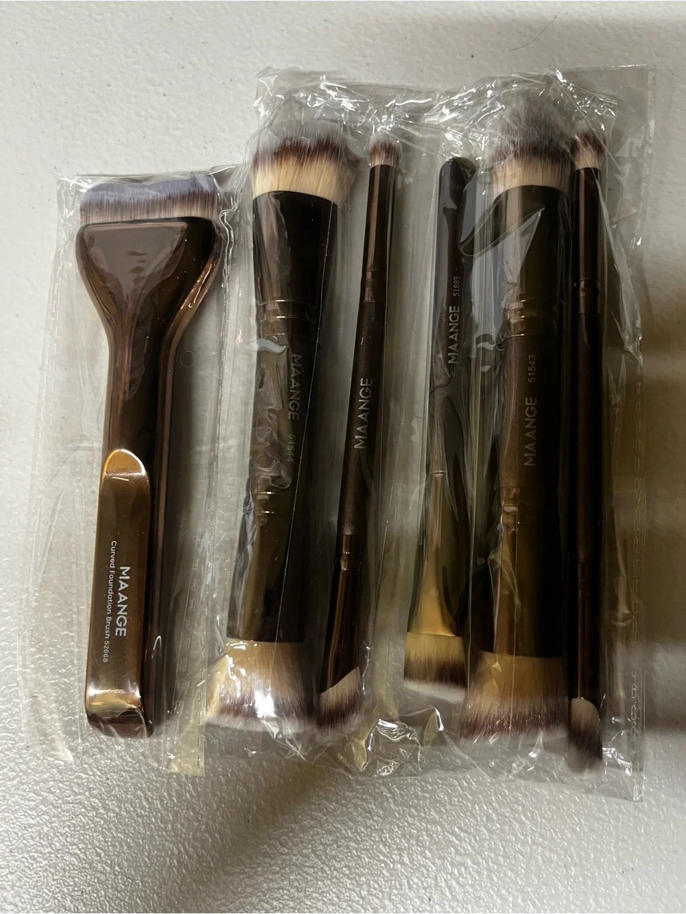 MAANGE Pro Makeup Brush Set - Rose Gold Handles with Ombré -Tipped Bristles